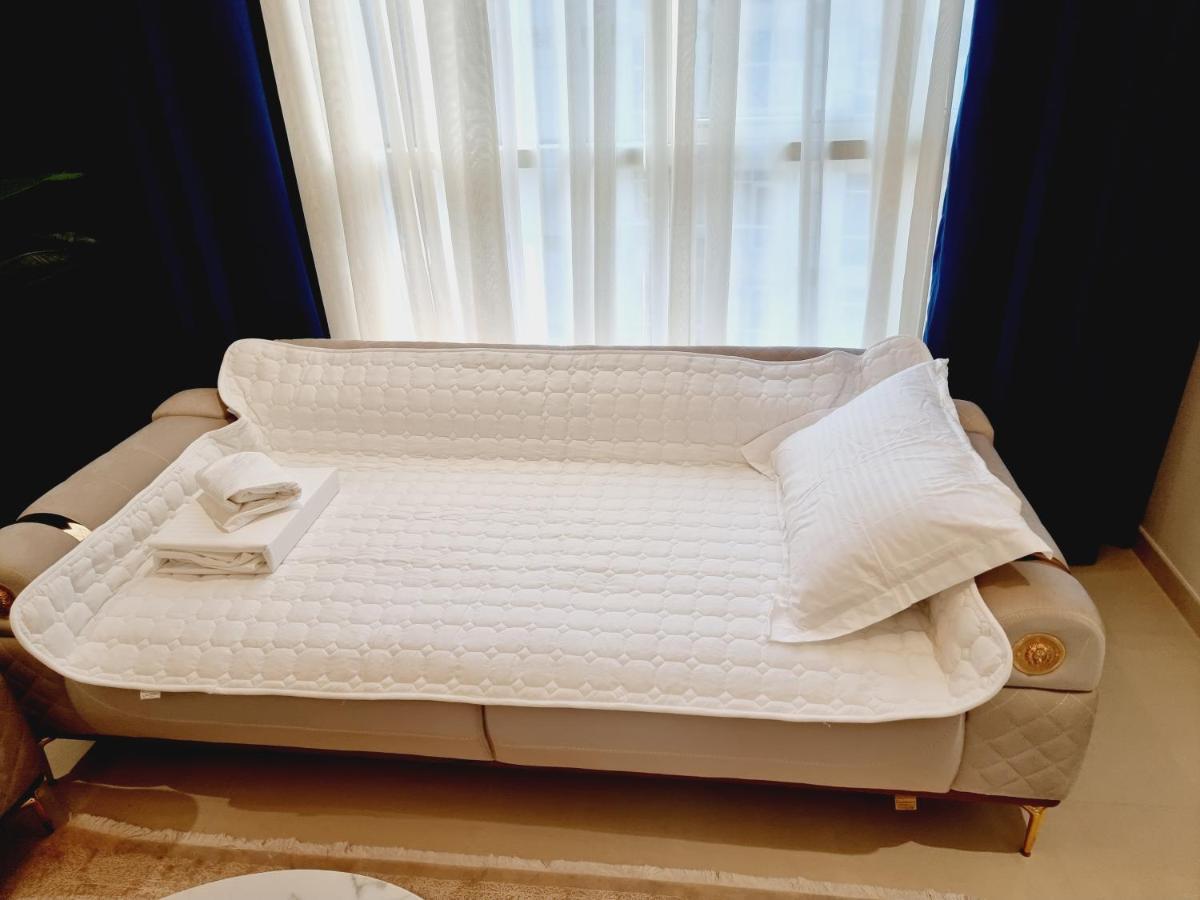 Dunya Tower Luxury And 2 Min Walk To Dubai Mall And Burj Khalifa In Heart Of Downtown Экстерьер фото